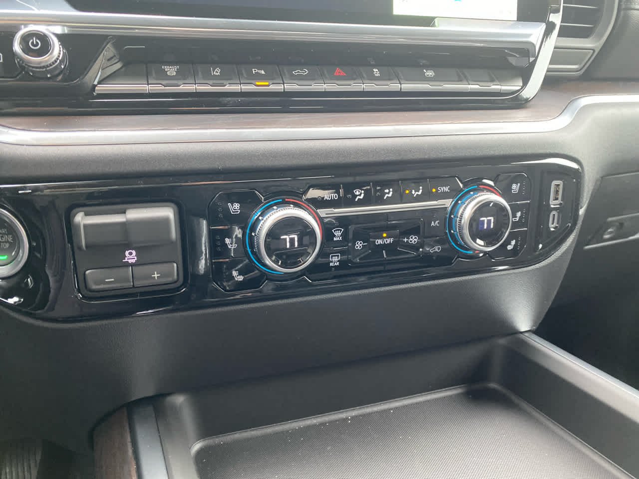 New 2026 Sterling Metallic GMC SLT image 18