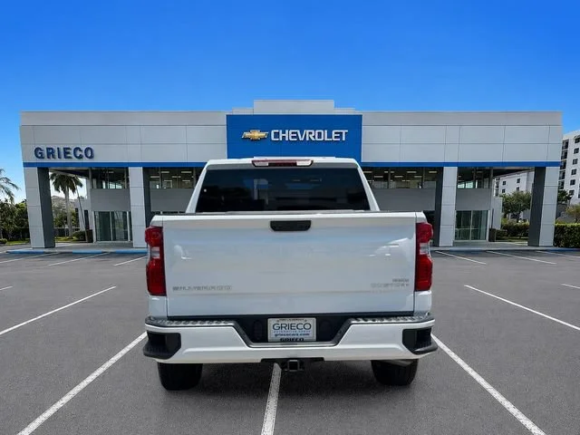 New 2026 Summit White Chevrolet Custom image 4