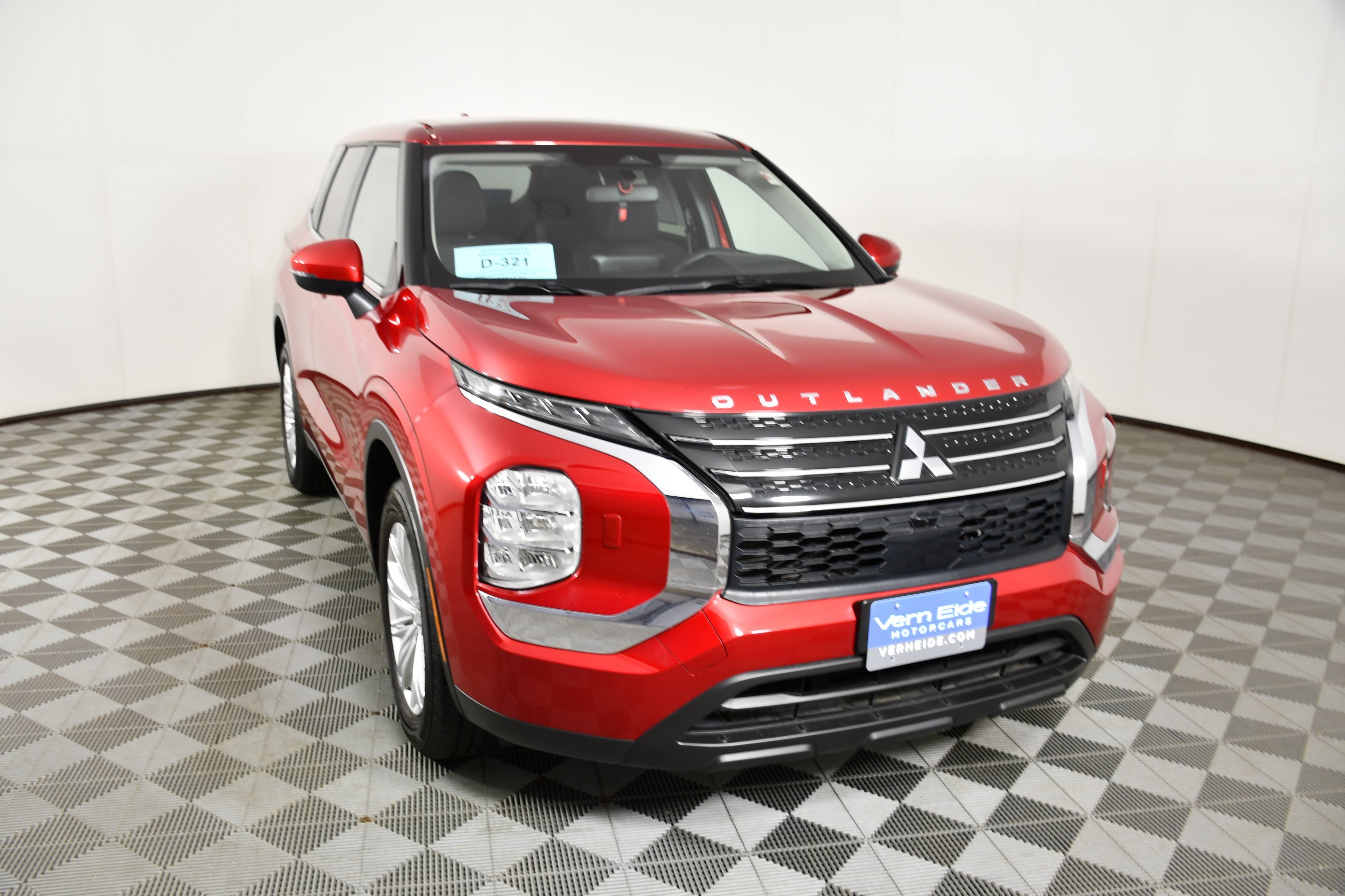 Certified Used 2024 Red Diamond Mitsubishi ES image 3
