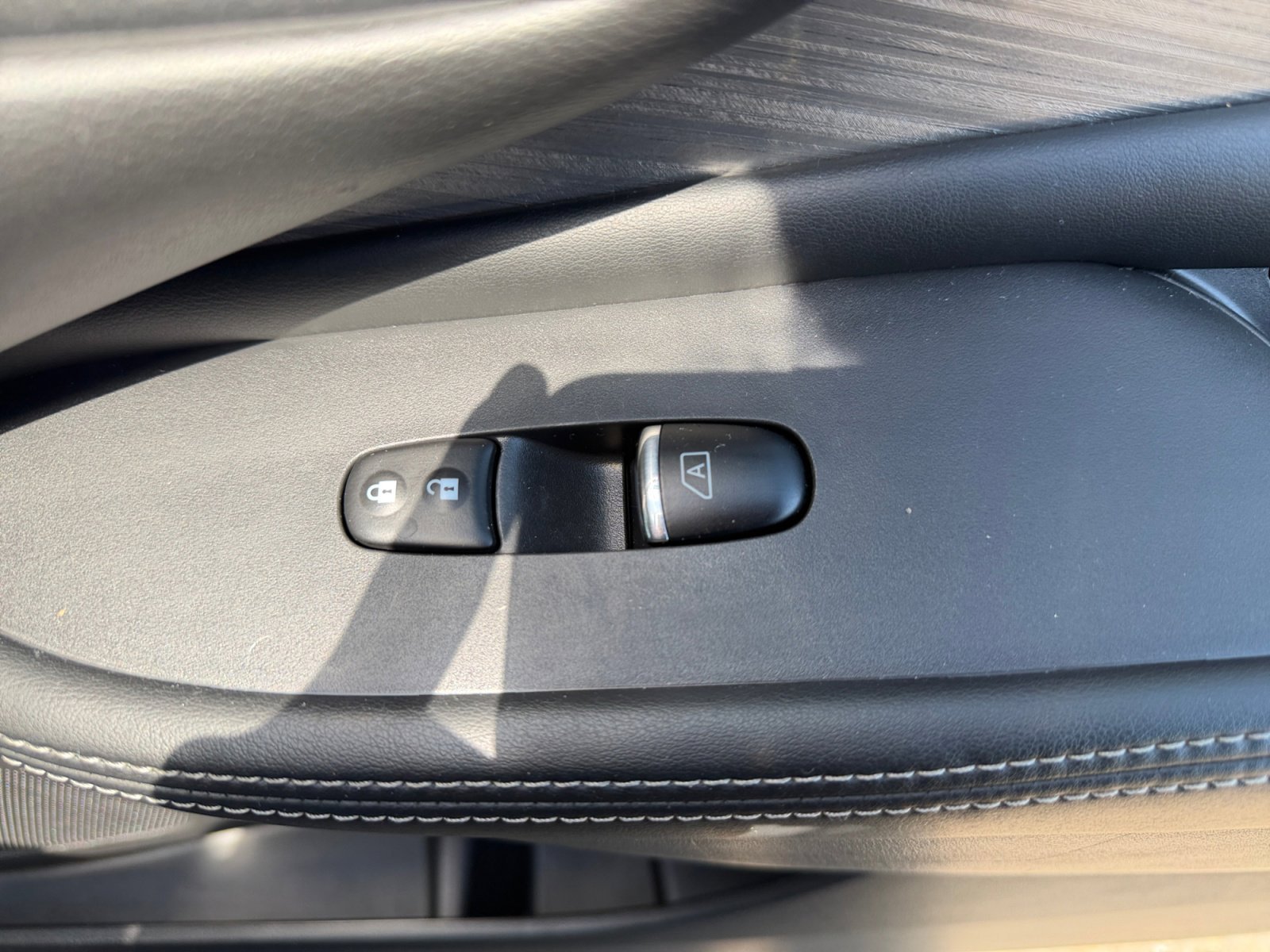 Used 2017 Gun Metallic Nissan Platinum image 33
