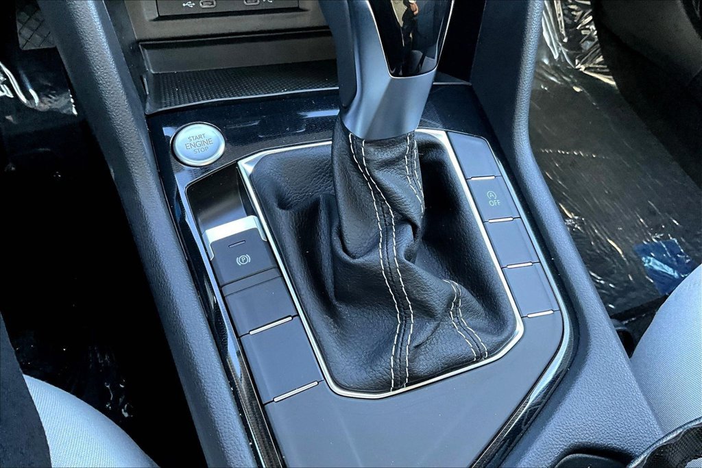 New 2027 Gray Volkswagen 1.5T S image 15