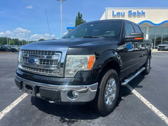 Used 2014 Tuxedo Black Metallic Ford XLT image 2