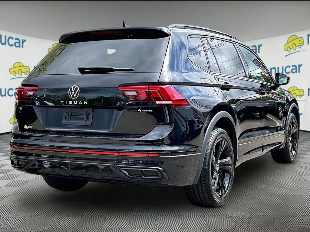Used 2023 Black Volkswagen 2.0T SE R-Line Black image 6