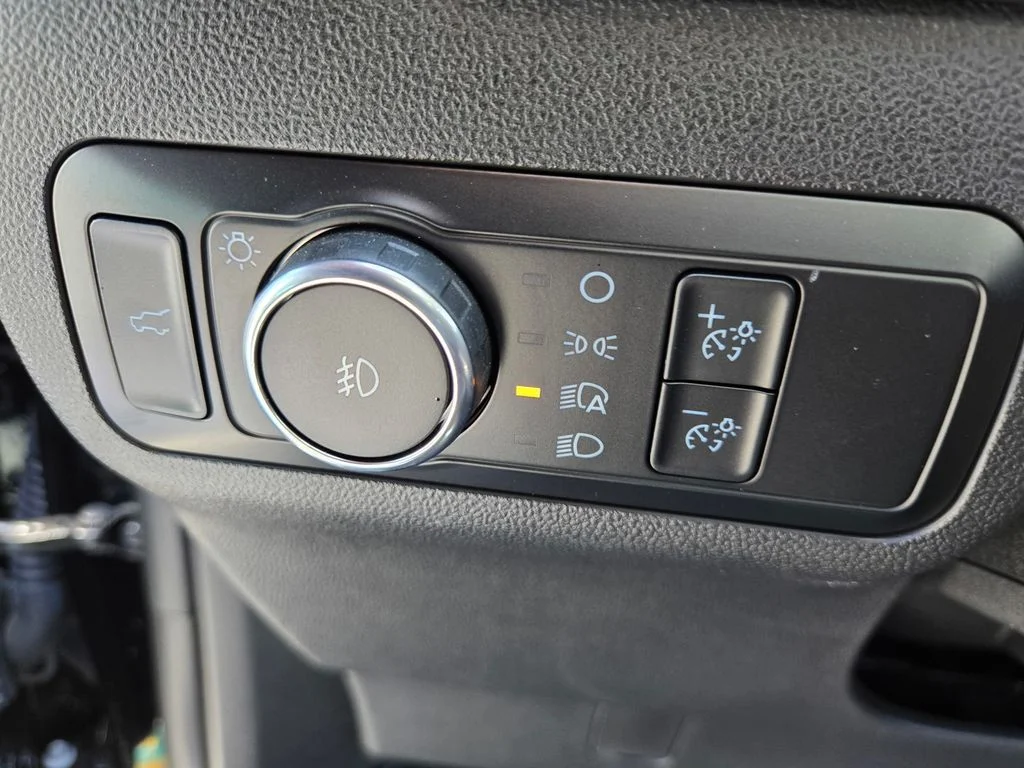 Used 2024 Shadow Black Ford Badlands image 18