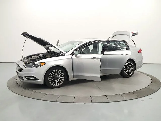 Used 2018 Silver Ford Titanium image 12