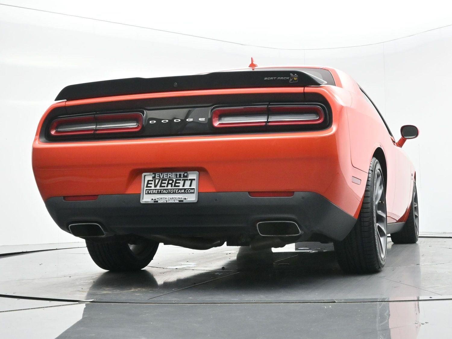 Used 2022 Go Mango Dodge R/T Scat Pack image 47