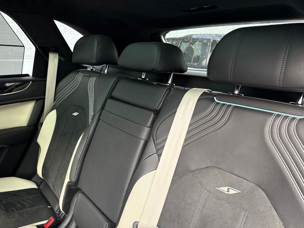Used 2022 Black Bentley S image 17