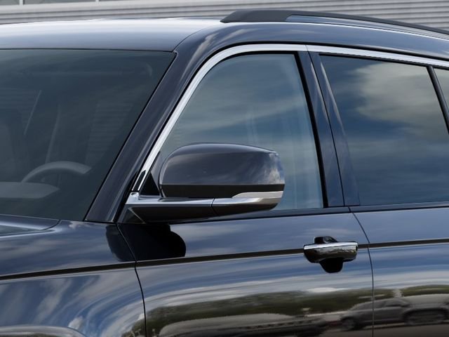 New 2026 Diamond Black Crystal Pearl-Coat Exterior Paint Jeep Limited image 13