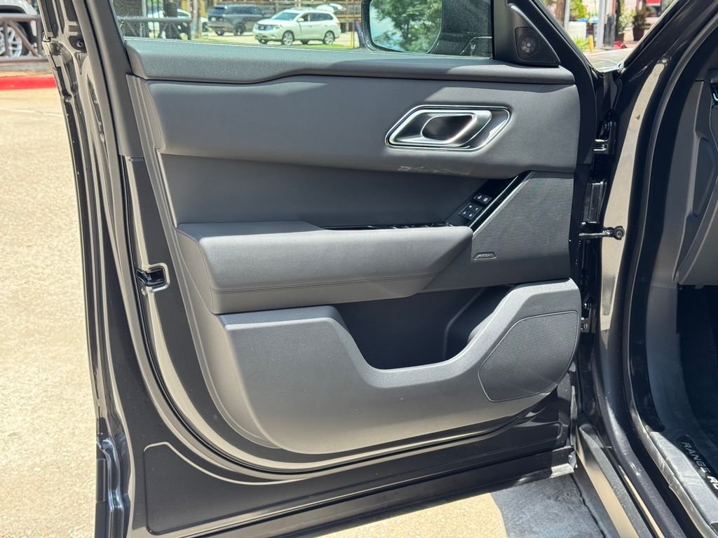 New 2026 Carpathian Grey Prem Met Land Rover S image 12