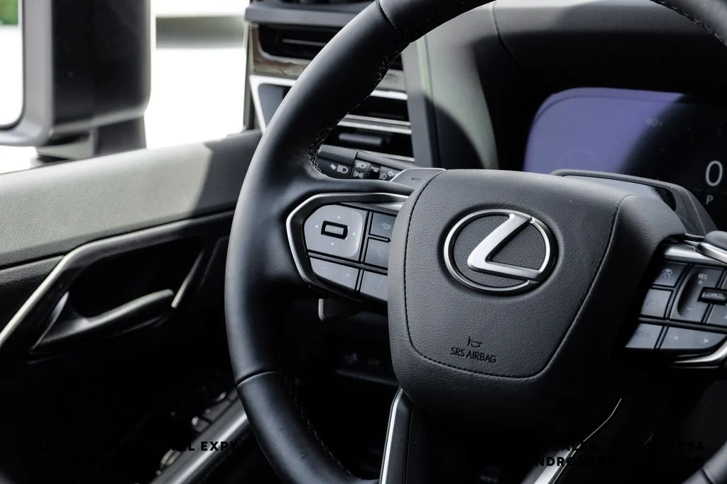 Used 2026 Incognito/Black Roof Lexus 550 Overtrail+ image 16