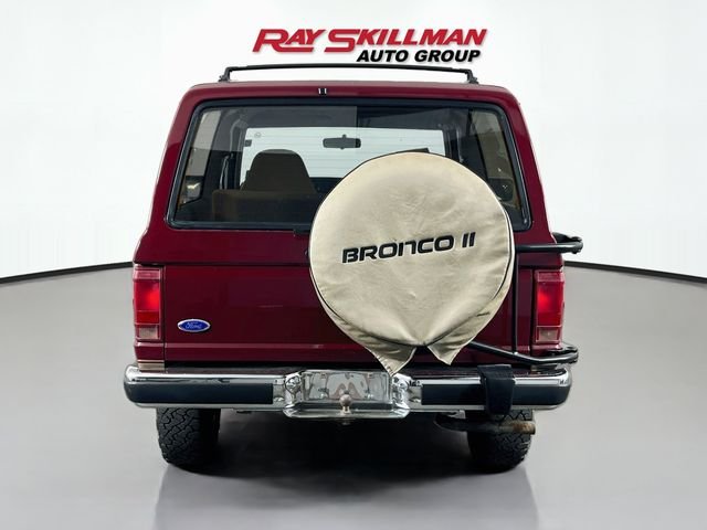 Used 1989 Red Ford  image 6
