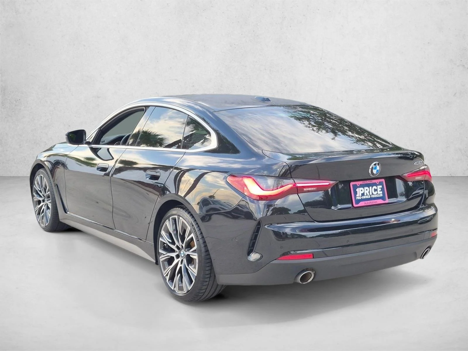 Used 2023 Black Sapphire Metallic BMW 430i image 7