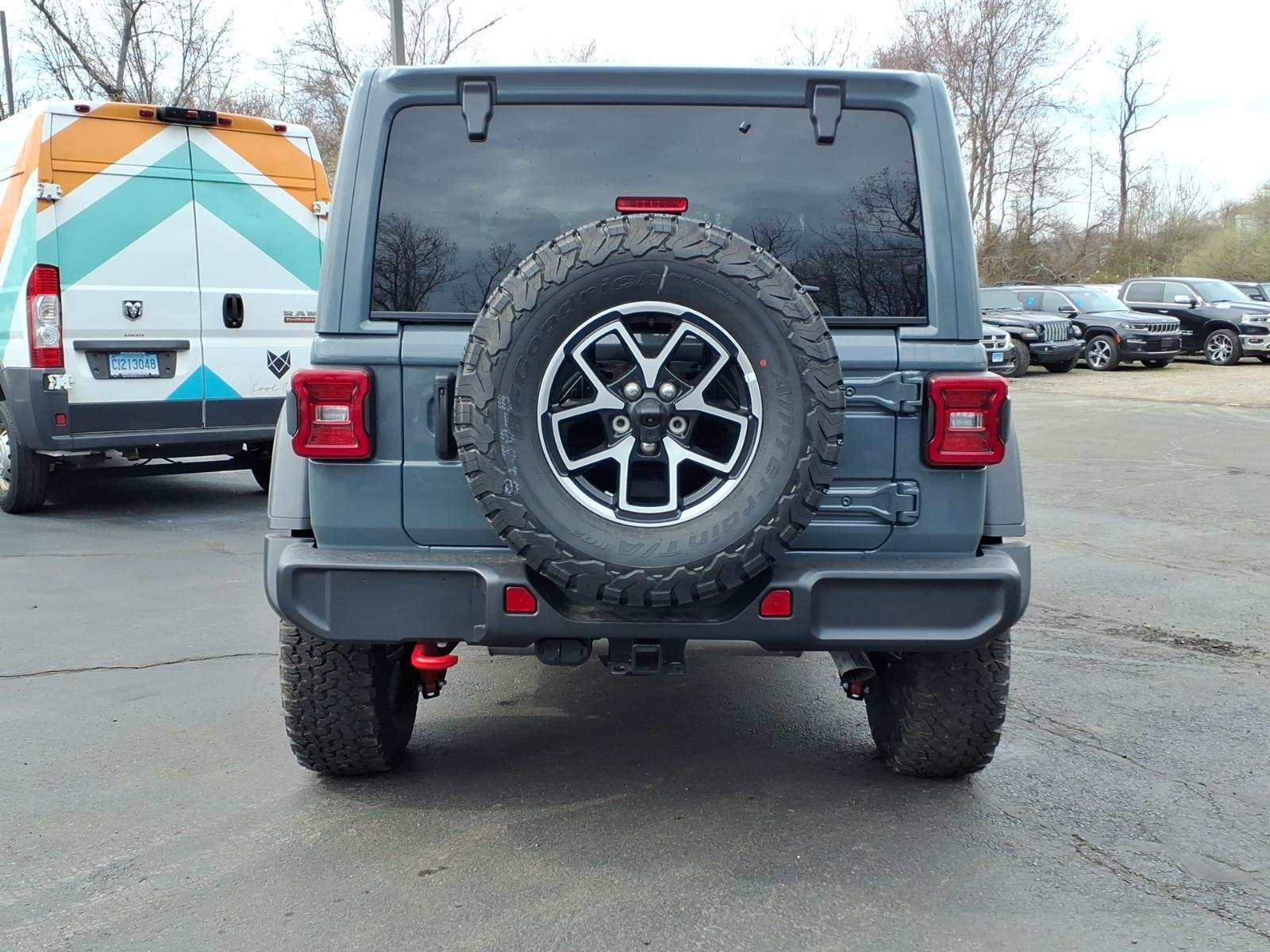 New 2026 Anvil Clear-Coat Exterior Paint Jeep Rubicon image 4