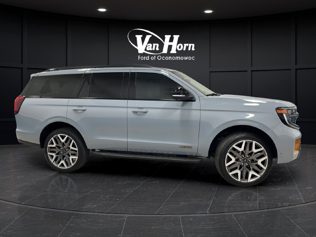 Used 2025 Gray Metallic Ford Tremor image 8