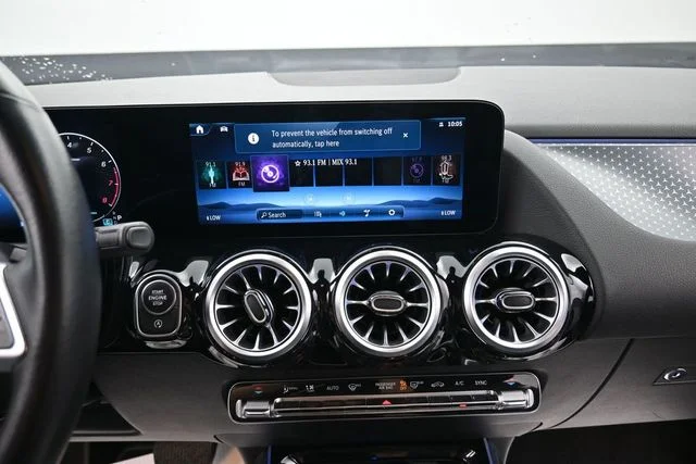 Used 2025 Black Mercedes-Benz GLA 250 image 24