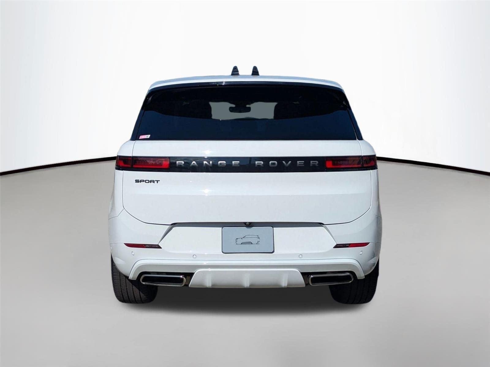 Used 2024 Fuji White Land Rover Dynamic SE image 6