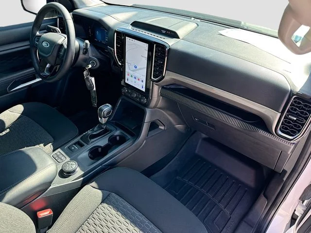 Used 2024 White Ford XLT image 27