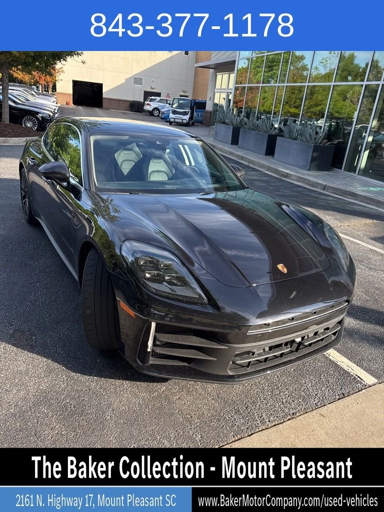 2024 Porsche Panamera 4's photo