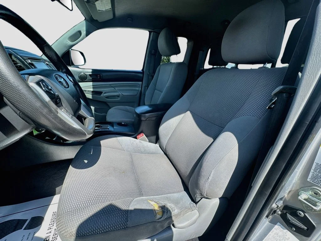 Used 2014 Silver Toyota Base image 22
