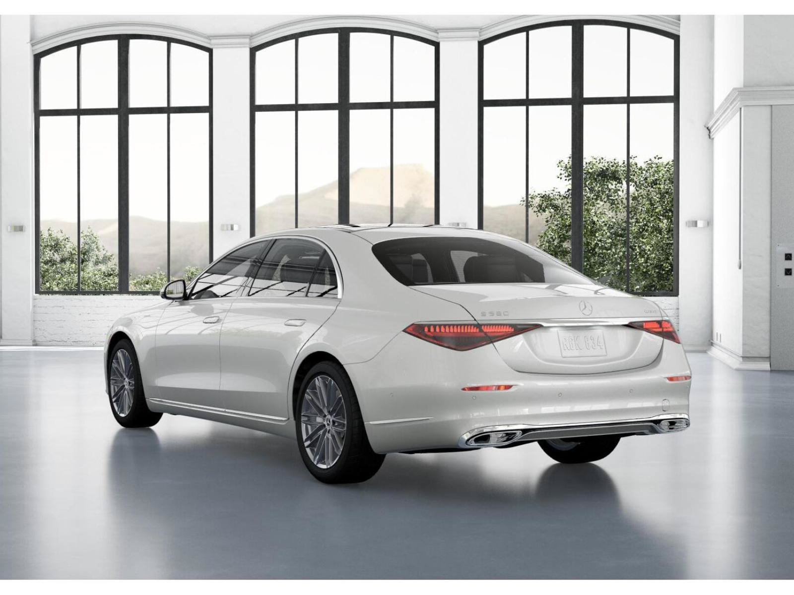Certified Used 2023 MANUFAKTUR Diamond White Mercedes-Benz S 580 image 43
