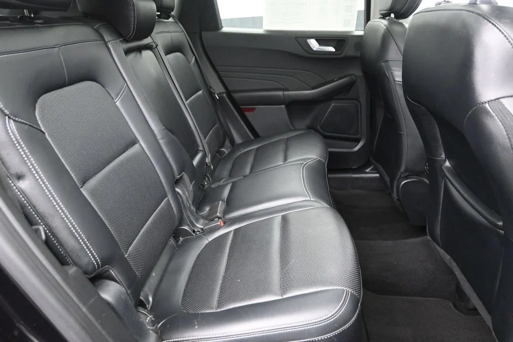 Used 2021 Black Ford SEL image 10