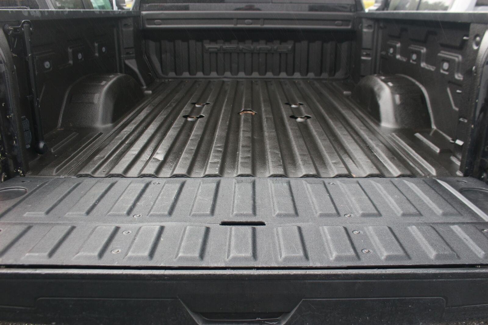 Used 2023 Ebony Twilight Metallic GMC Denali image 13