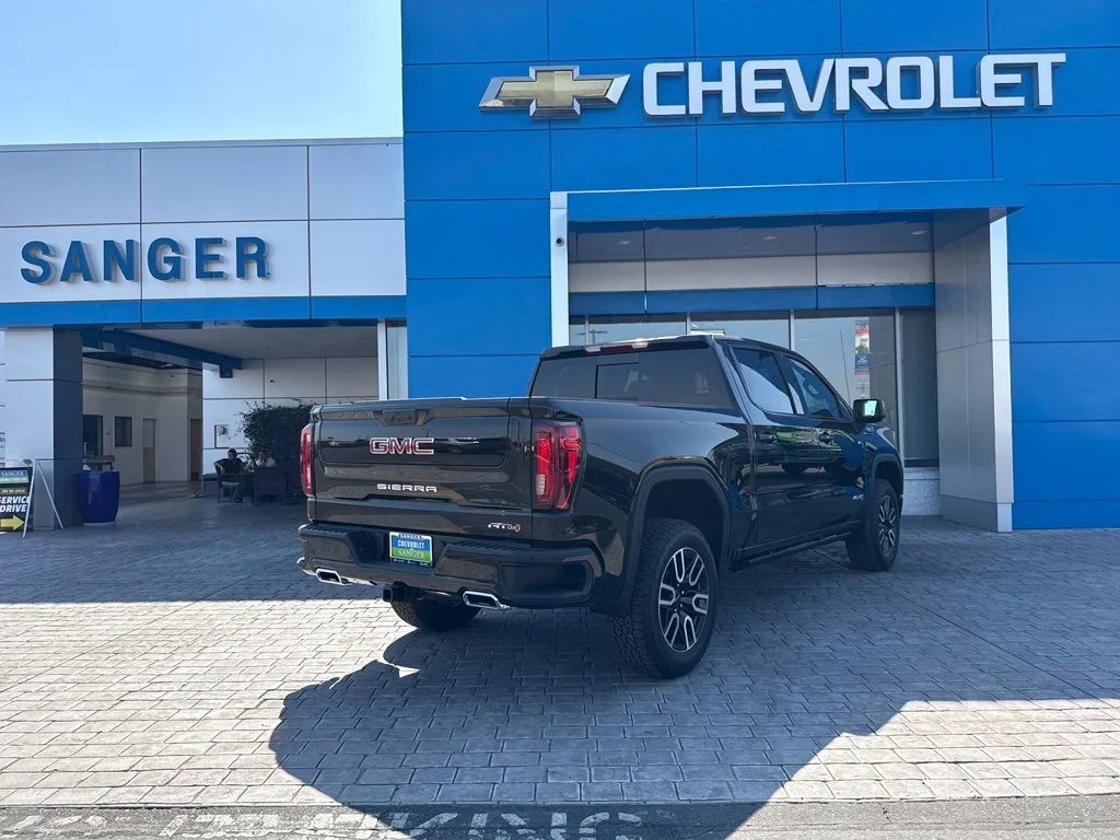 2026 GMC Sierra 1500 AT4 - Photo 8