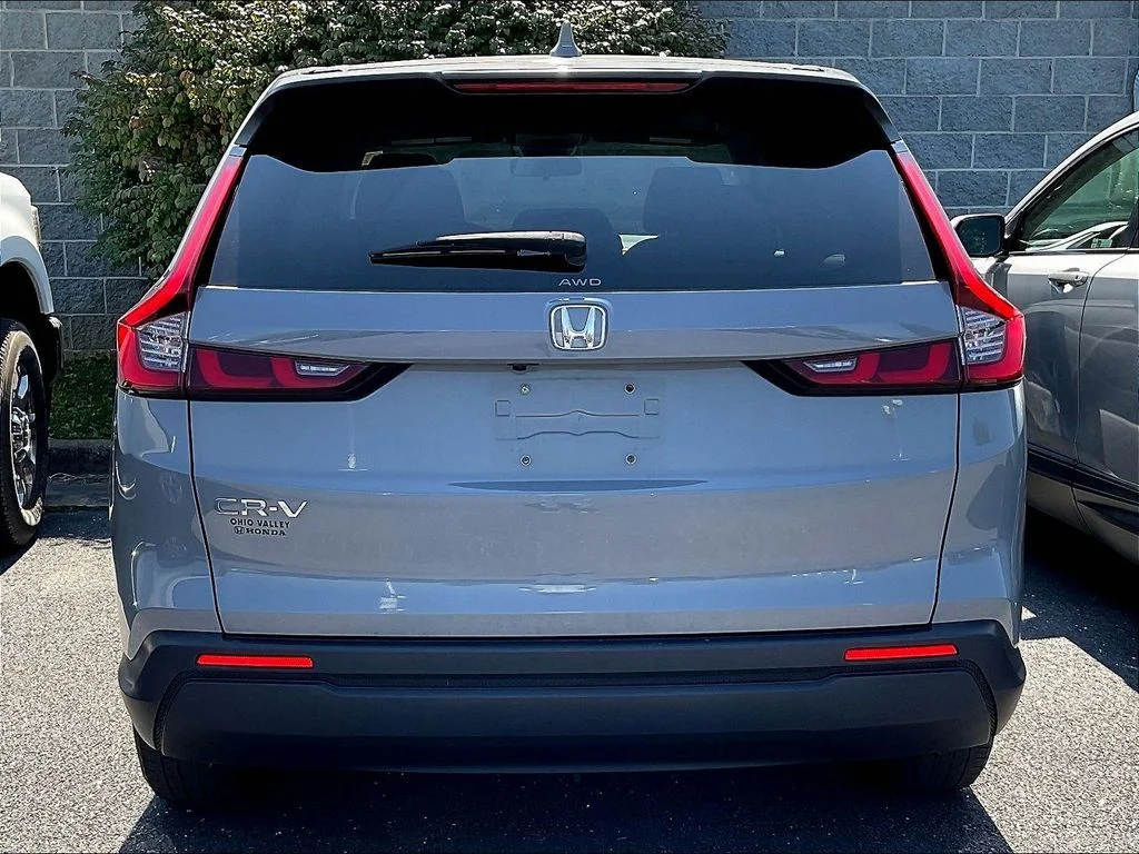 Used 2024 Lunar Silver Metallic Honda EX image 5