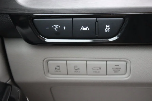 Used 2024 White Kia EX image 18
