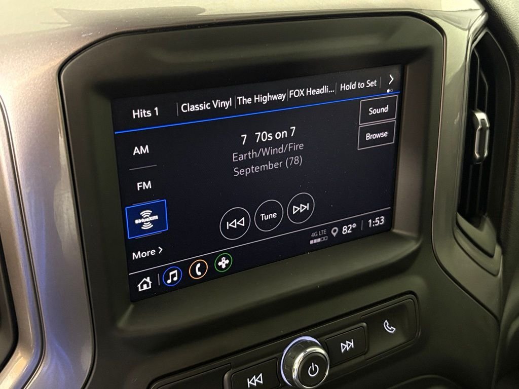Used 2023 White Chevrolet Custom image 27