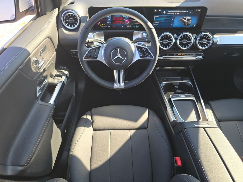 New 2026 Polar White Mercedes-Benz GLB 250 image 23