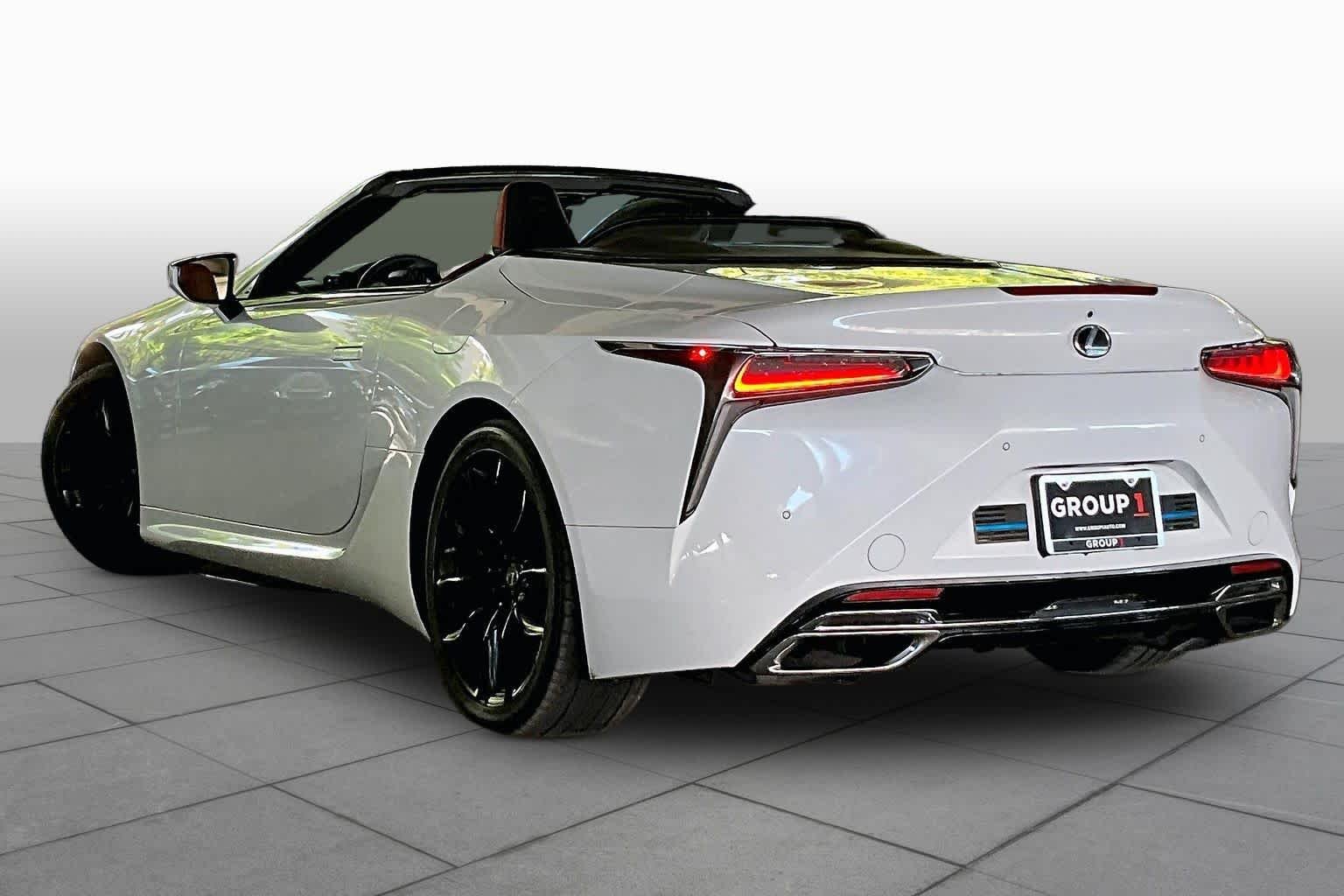 Used 2021 Ultra White Lexus  image 11