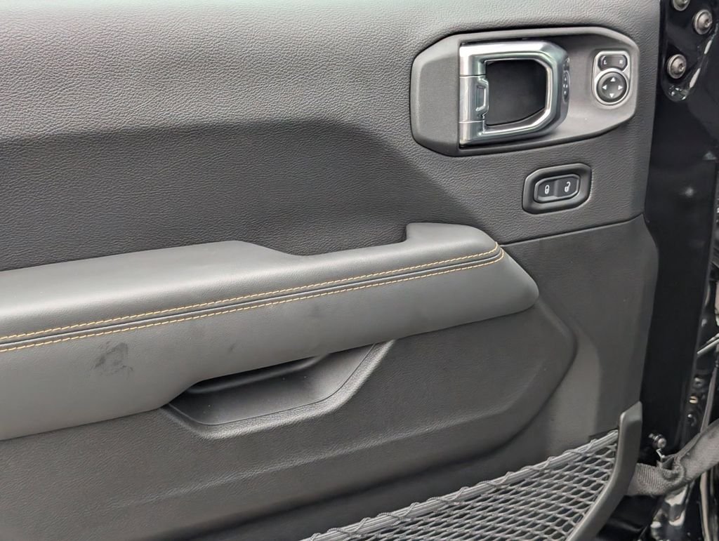 2026 Jeep Wrangler 4-Door Sahara - Photo 12