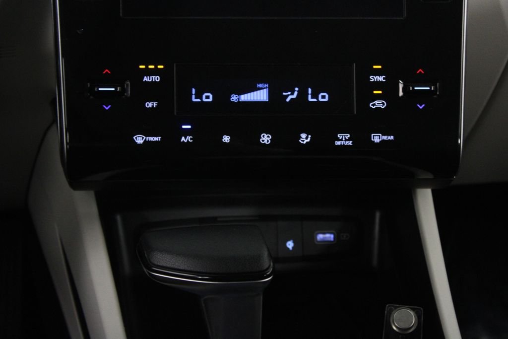 Certified Used 2024 Black Hyundai SEL image 23