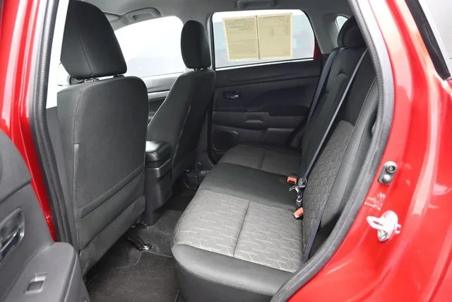 Used 2024 Red Mitsubishi 2.0 ES image 8