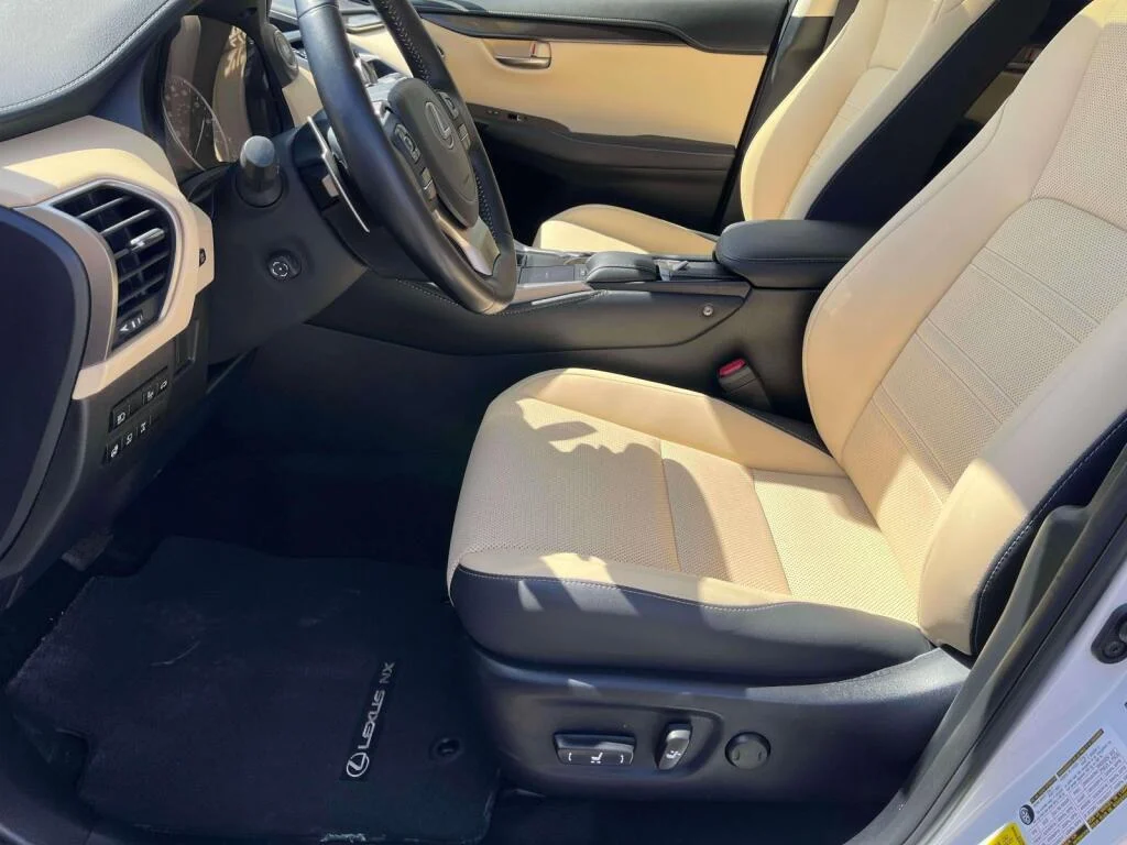 Used 2021 Eminent White Pearl Lexus  image 16