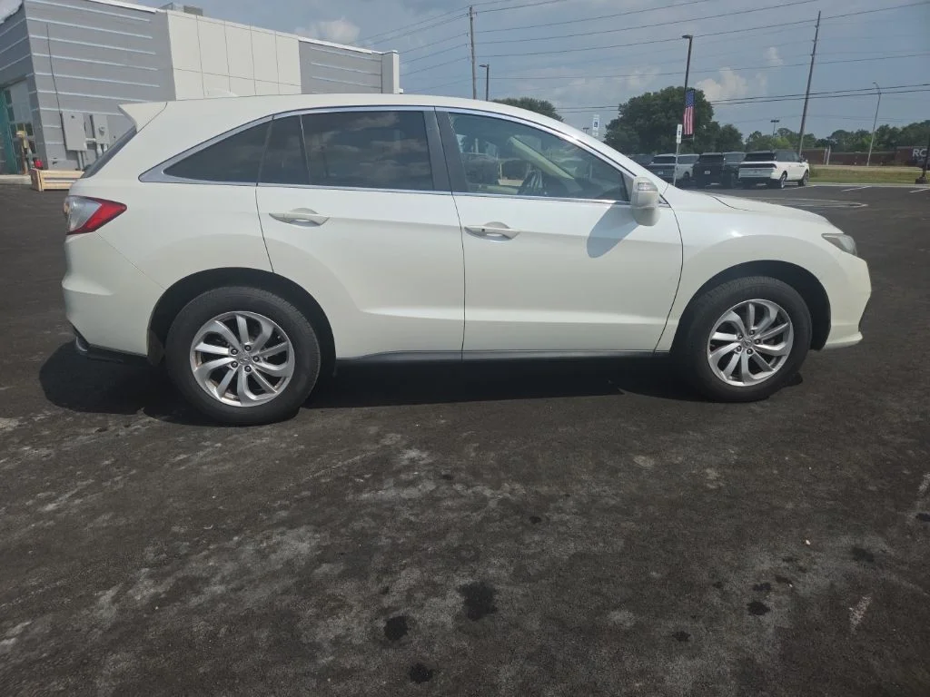 Used 2016  Acura Base image 12