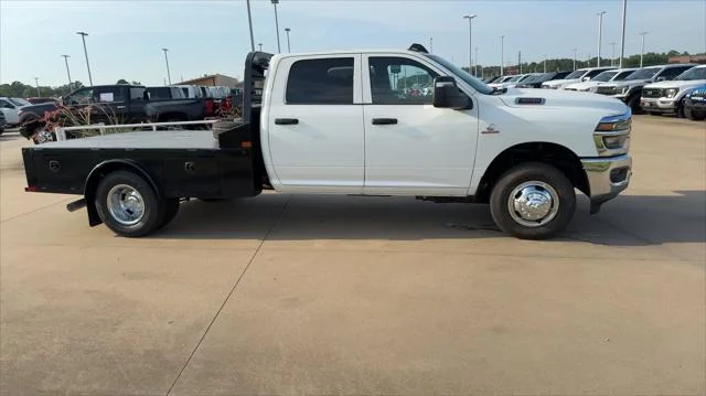 New 2026 Bright White Clear-Coat Exterior Paint RAM Tradesman image 2