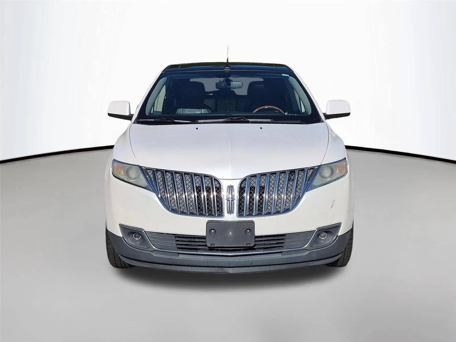 Used 2011 WHITE PLATINUM METALLIC TRI-COAT LINCOLN  image 8