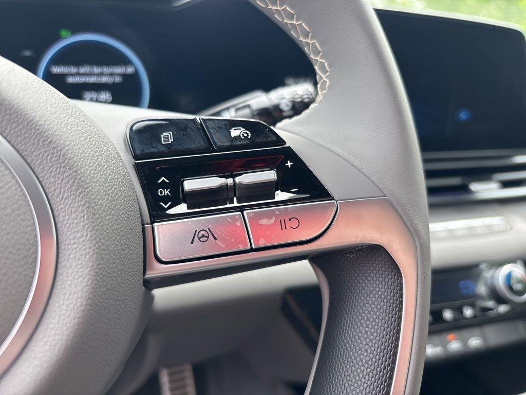 2025 Hyundai Elantra Blue - Photo 22