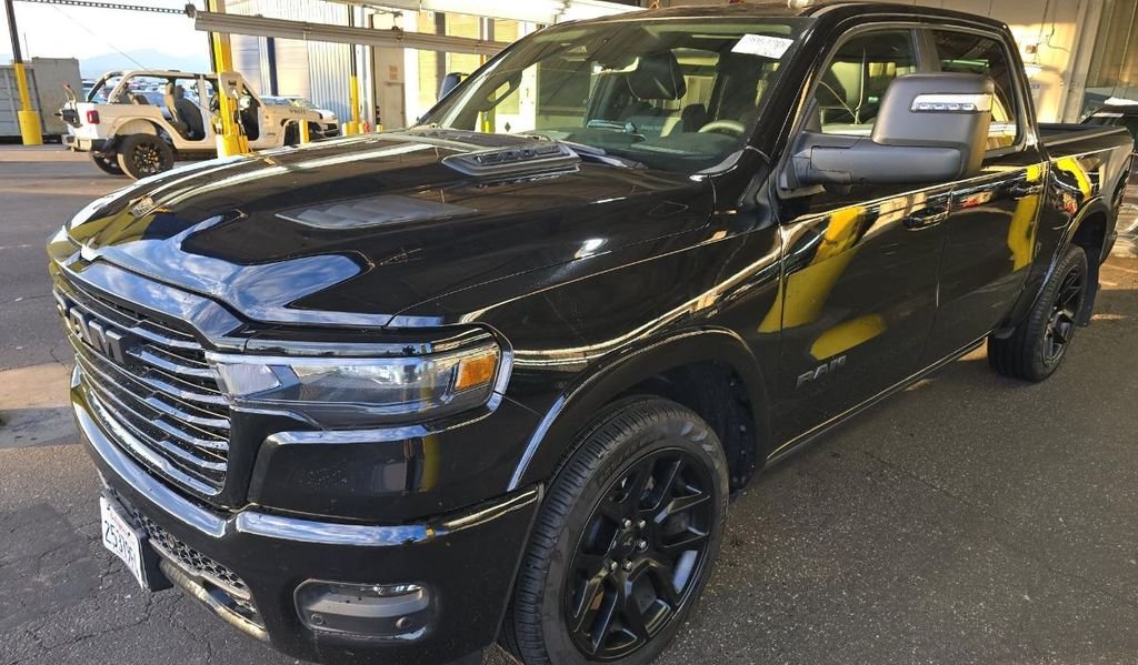 2025 RAM 1500 Laramie 4x4 Crew Cab 5'7's photo