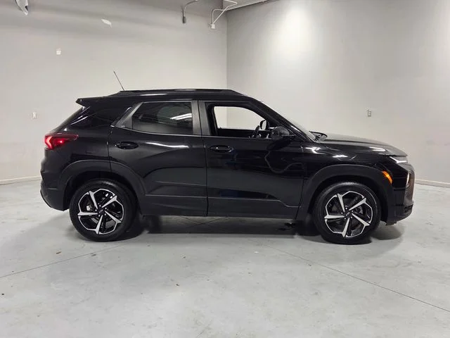 Used 2022 Black Chevrolet RS image 15