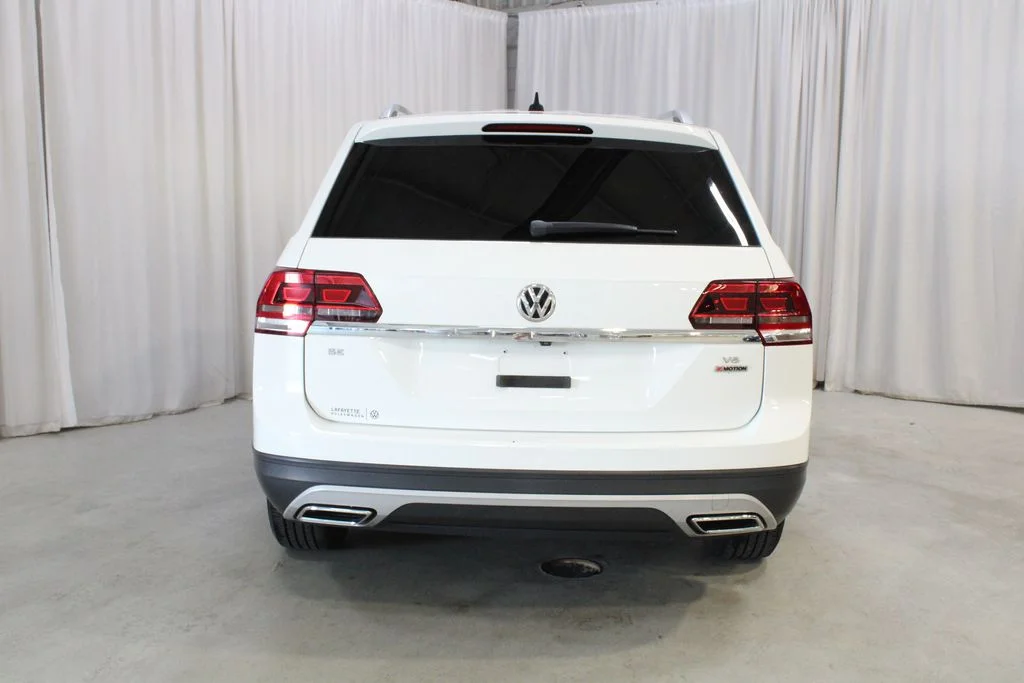 Used 2019 White Volkswagen 3.6L V6 SE image 24