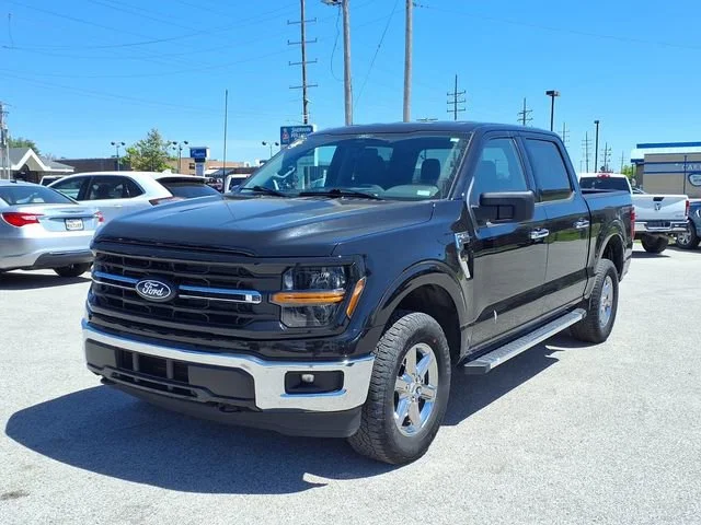 Used 2025  Ford XLT image 1
