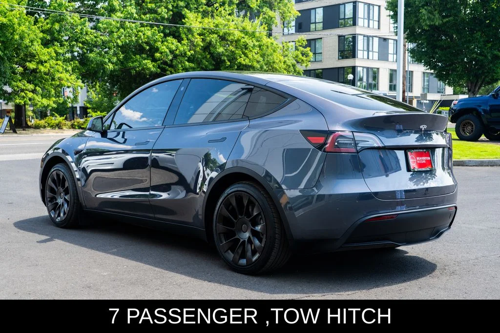 Used 2022 Gray Tesla Long Range image 4