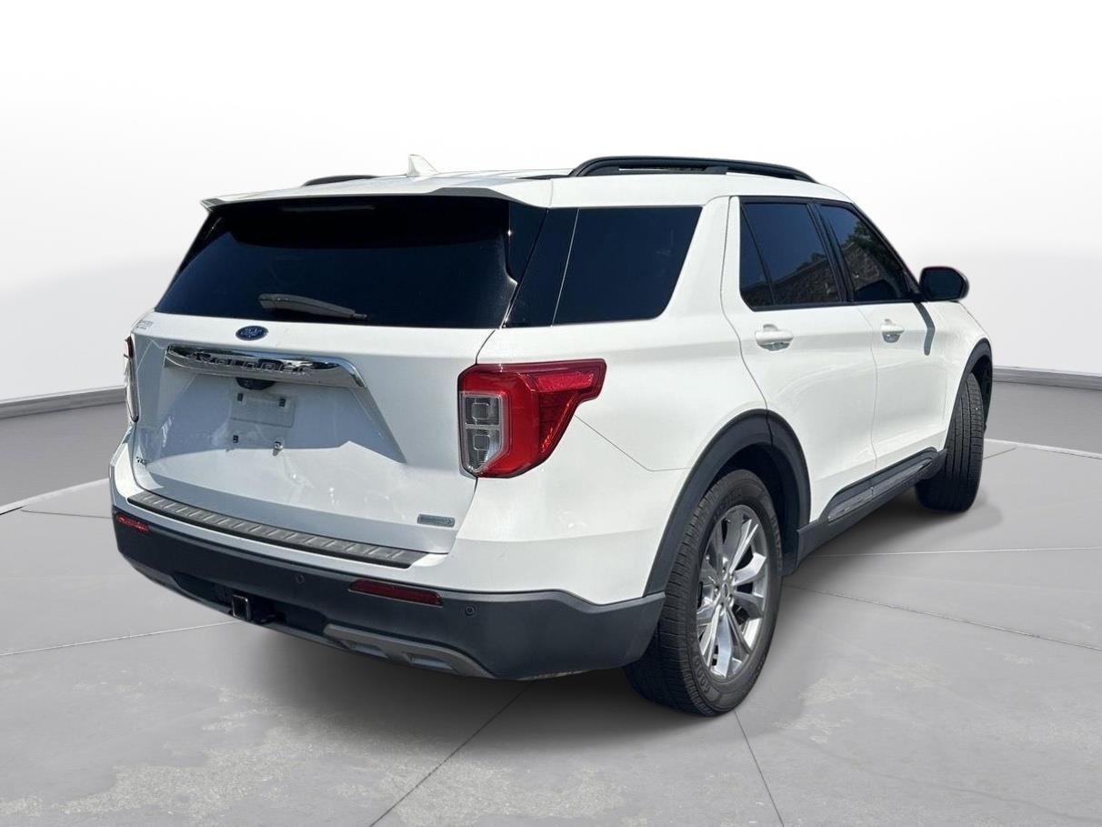 Used 2020 Star White Metallic Tri-Coat Ford XLT image 6