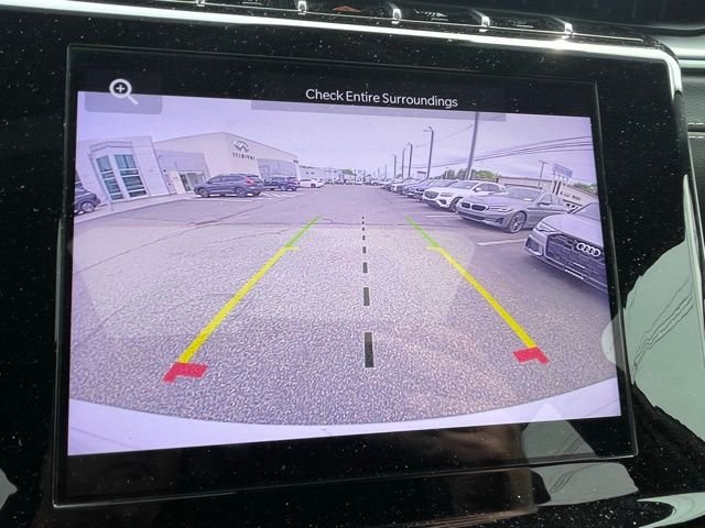 Used 2024 White Jeep Altitude image 18