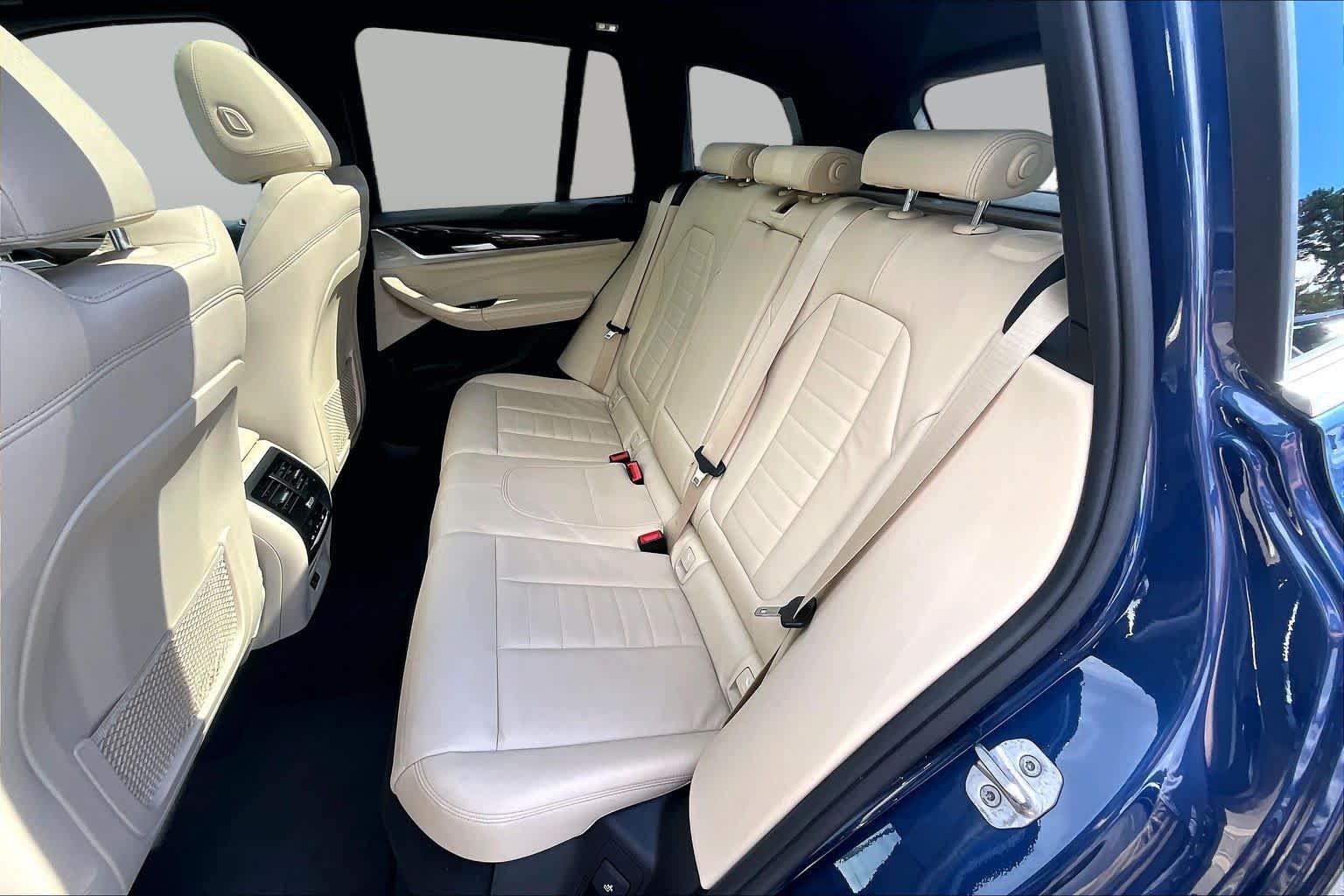 Used 2021 Phytonic Blue Metallic BMW sDrive30i image 21