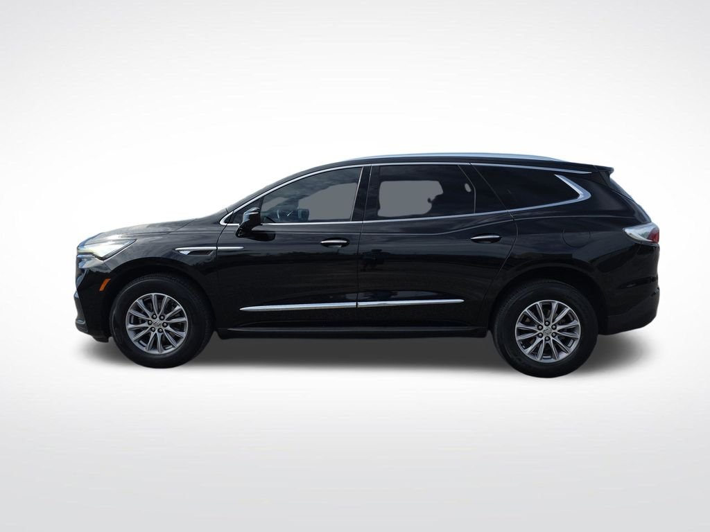 Used 2023 Black Buick Essence image 3