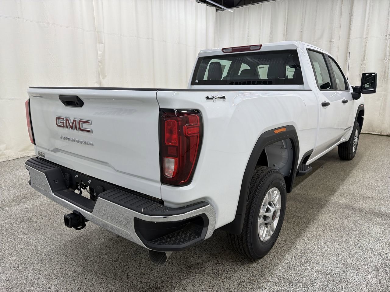2026 GMC Sierra 2500HD Pro - Photo 8